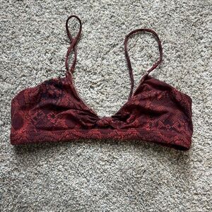 Excellent condition acacia swimwear top